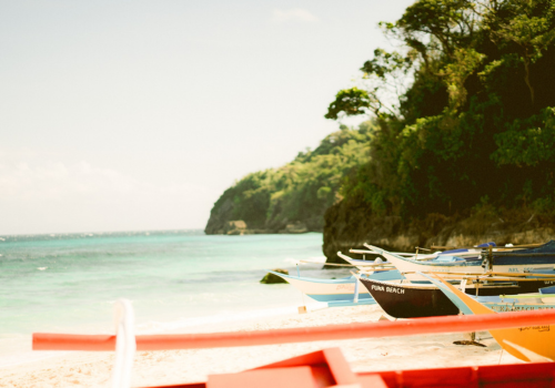 遊艇出海跳島浮潛+泳池泡泡PARTY(含活動簡餐)→Dmall商店街自由散策(推薦水果街、海島服飾配件、迷你摩天輪)