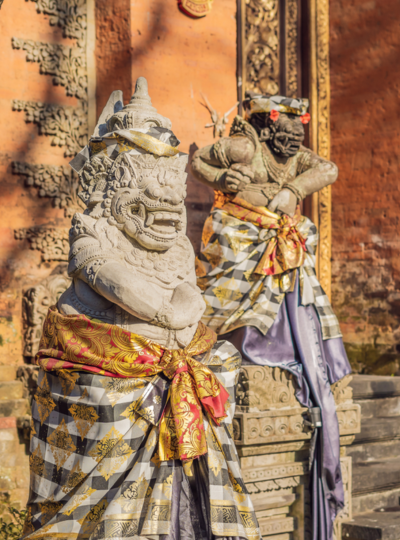 烏布激流泛舟&豬肋排簡餐→烏布皇宮→烏布傳統市場→義式小餐館 (孩子最愛的義大利麵)