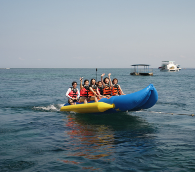 精彩活動二選一(Bali Safari野生動物園+峇里島鳥園公園下午茶或藍夢島海上樂園)→港式料理吃到飽
