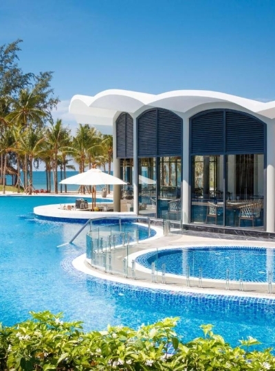 五星渡假村悠哉放鬆日(超長漂漂河戲水、白沙灘踏浪、日光浴)(推薦晚上可以去對面逛小區夜市)