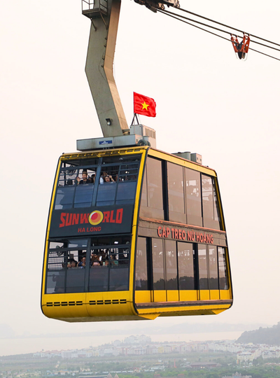 享受悠閒早晨時光→海景特色餐廳→下龍太陽世界(皇后雙層纜車、神秘山園區、龍樂園)→Vincom購物中心&Win Mart超市