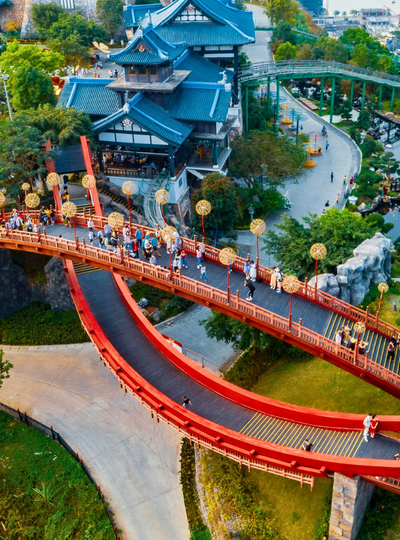 享受悠閒早晨時光→海景特色餐廳→下龍太陽世界(皇后雙層纜車、神秘山園區、龍樂園)→Vincom購物中心&Win Mart超市