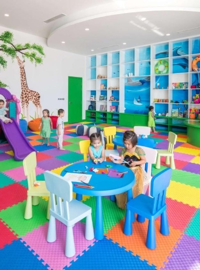 五星渡假村悠哉放鬆日(超長漂漂河戲水、白沙灘踏浪、日光浴)(推薦晚上可以去對面逛小區夜市)